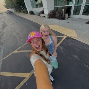 Meet your Posher, Rebecca